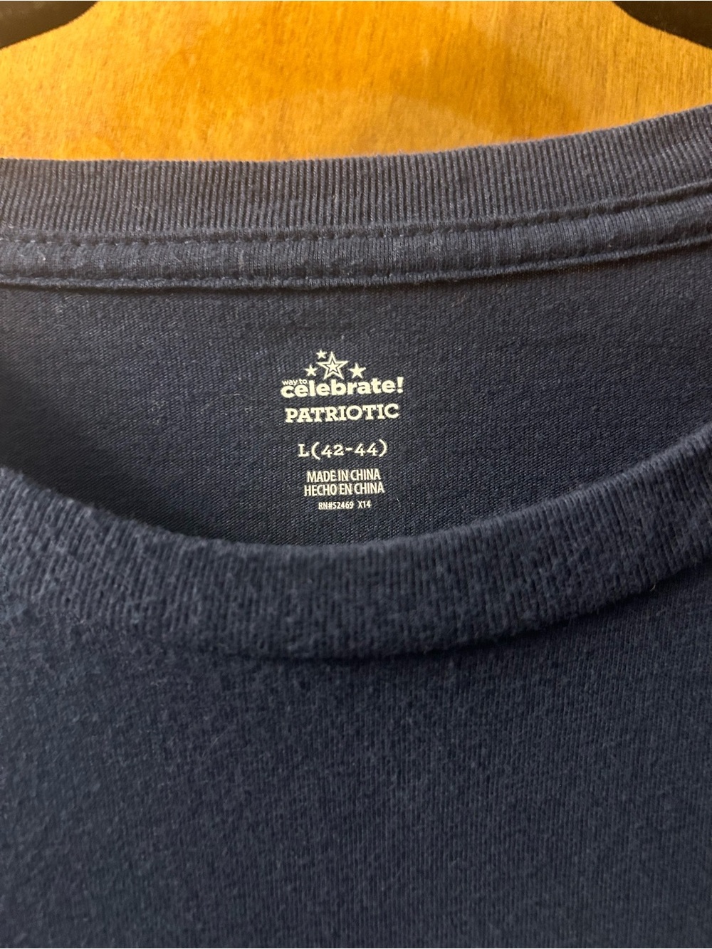 Patriotic Navy 'Home of the Brave' Short Sleeve Tee- Large EUC - Picture 3 of 3